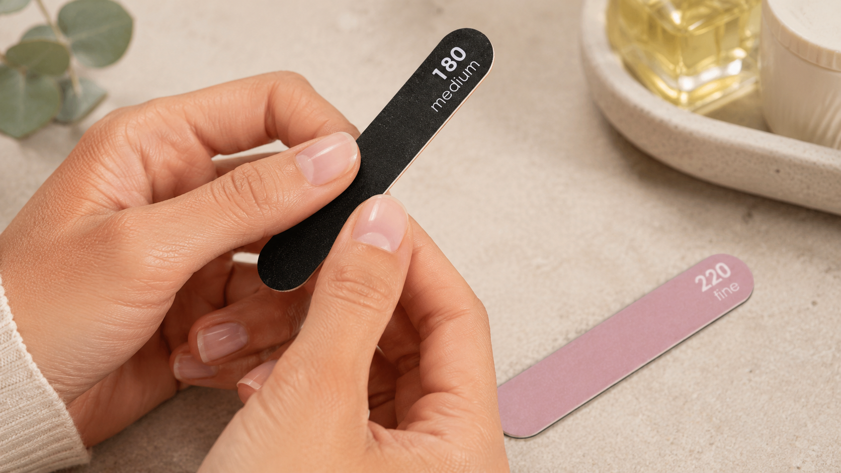 Cómo pulir las uñas para que brillen sin esmalte